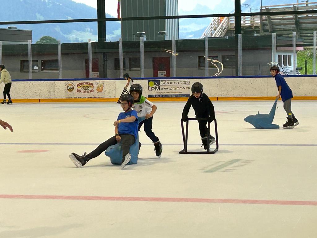 Village Camps International Summer Camp Leysin, Switzerland 2025-08-09 https://www.villagecamps.com/journals_admin/images/2612-0576-yellows 12.jpg